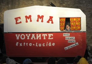 EMMA-LA-CLOWN-VOYANTE-EXTRALUCIDE